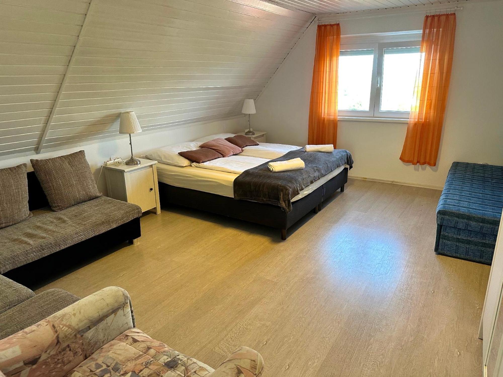 Szent Orban Panzio - Kutyabarat Apartmanok Zalakaros Dış mekan fotoğraf